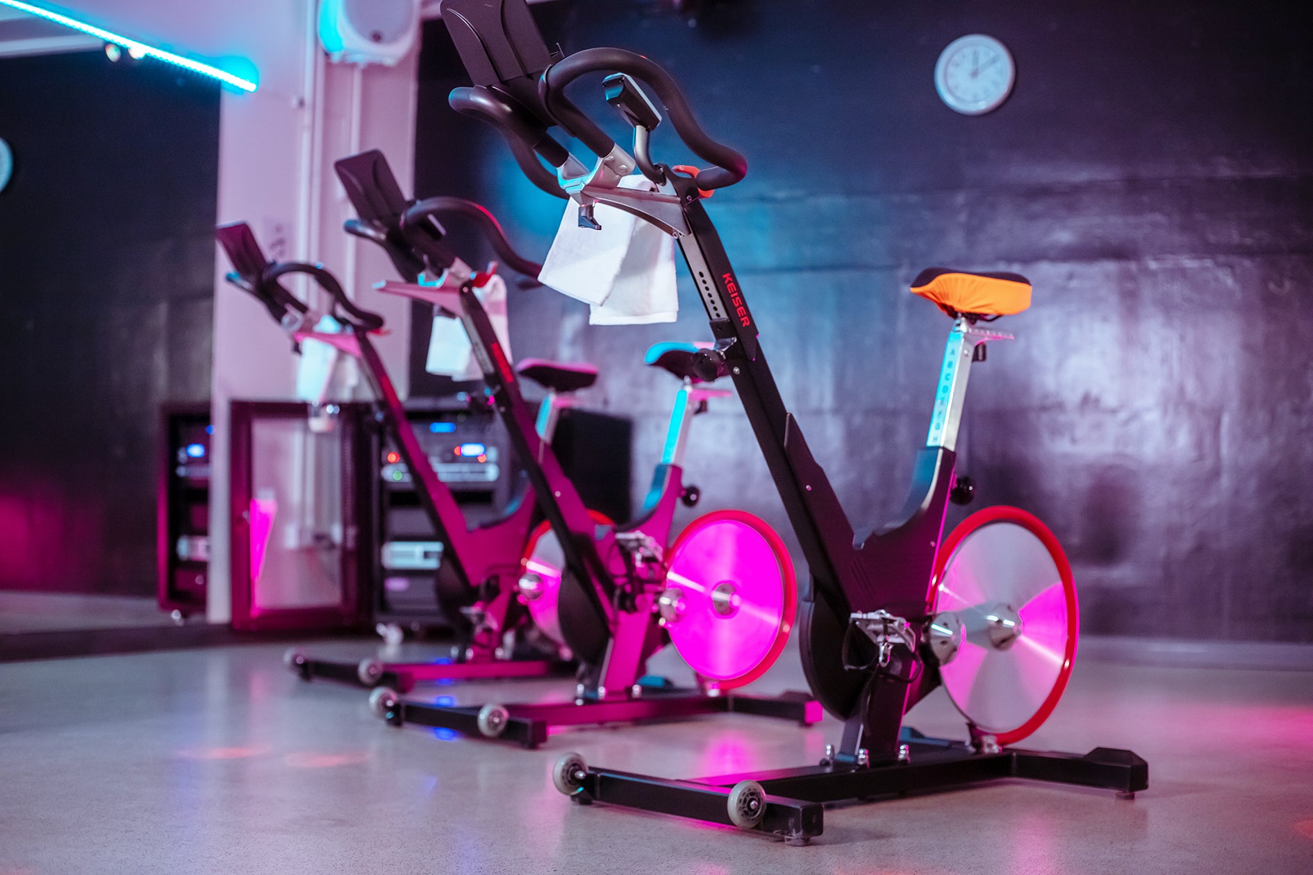 Paul_Smith_Textile_Stripes_Bike_Seat_Cover_waterproof_Cusioned_Pedalshed