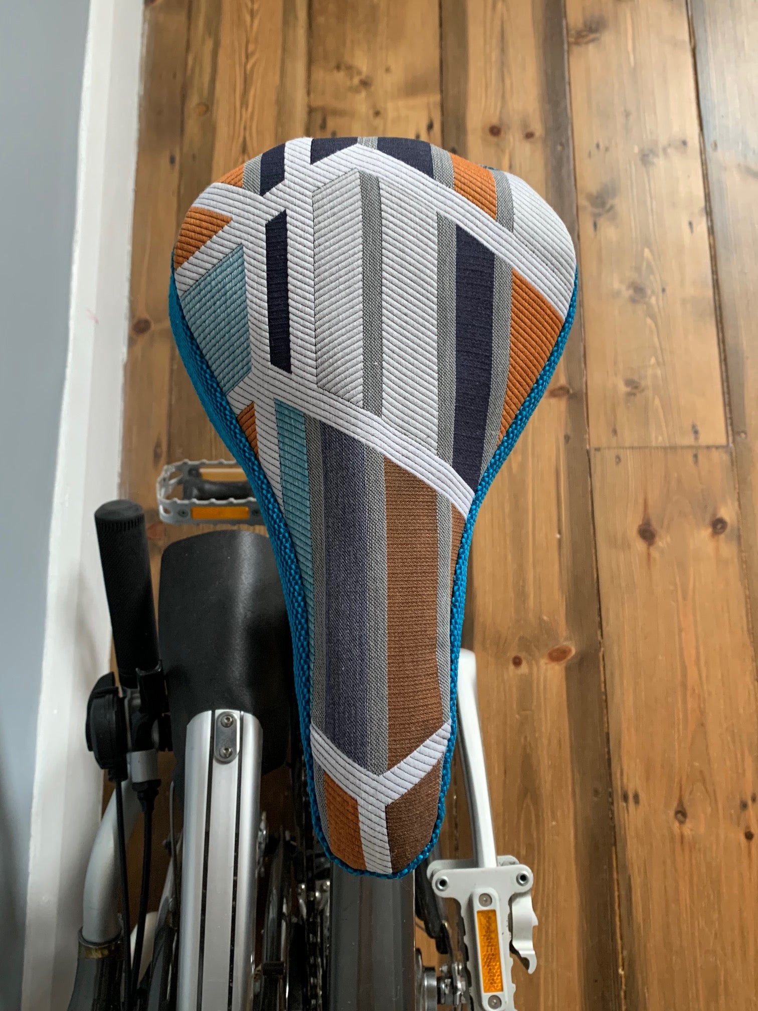 Ice Swan Slim | Bicycle Saddle Cover | Sarah Morris Print